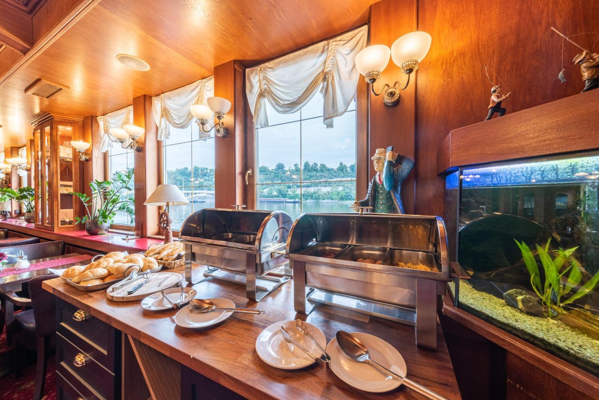 Bateau-hôtel Albatros 3*